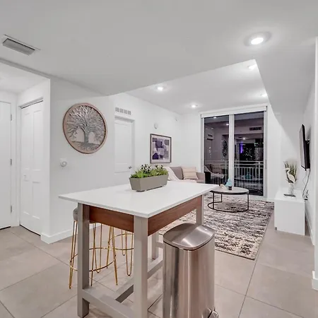 Exclusive Condo In Downtown Miami With Pool Views And Free Parking Exterior photo