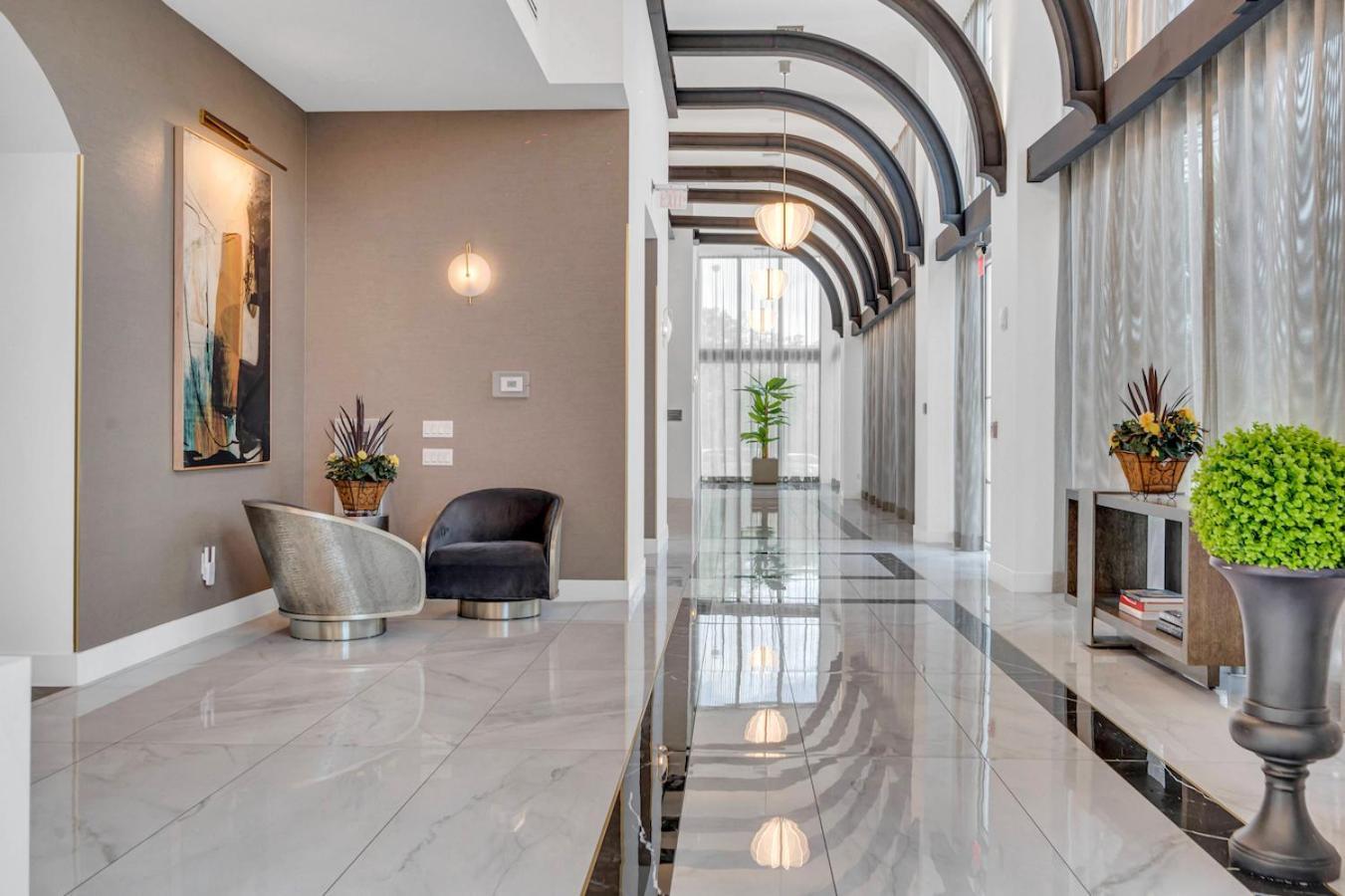 Appartamento Exclusive In Downtown With Pool Views And Free Parking