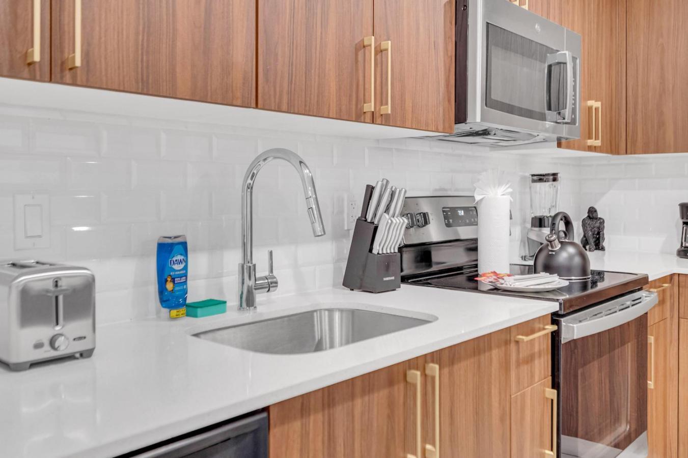 Appartamento Exclusive In Downtown With Pool Views And Free Parking *